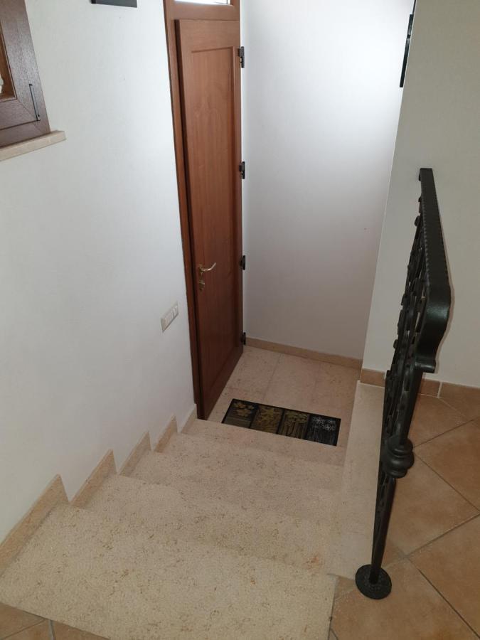 La Casa Di Sara Villa Pula Exteriör bild