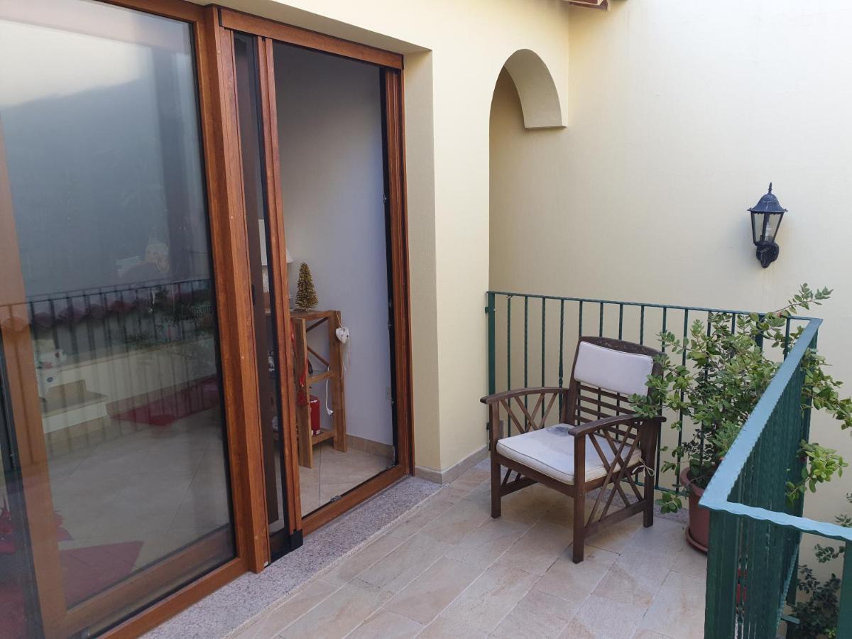 La Casa Di Sara Villa Pula Exteriör bild